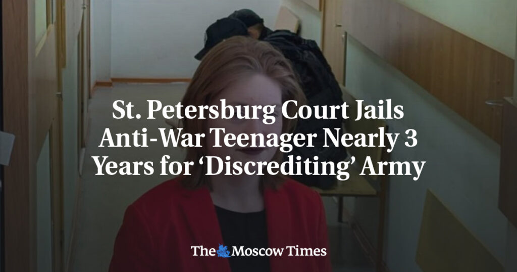 Санкт-Петербургский суд приговорил антивоенного подростка к почти 3 годам заключения за «дискредитацию» армии Санкт-Петербургский суд приговорил антивоенного подростка к почти 3 годам заключения за «дискредитацию» армии