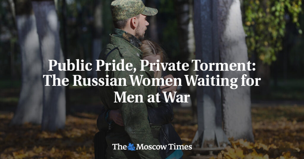 Публичная гордость, личные муки: российские женщины, ждущие мужчин с войны Публичная гордость, личные муки: российские женщины, ждущие мужчин с войны