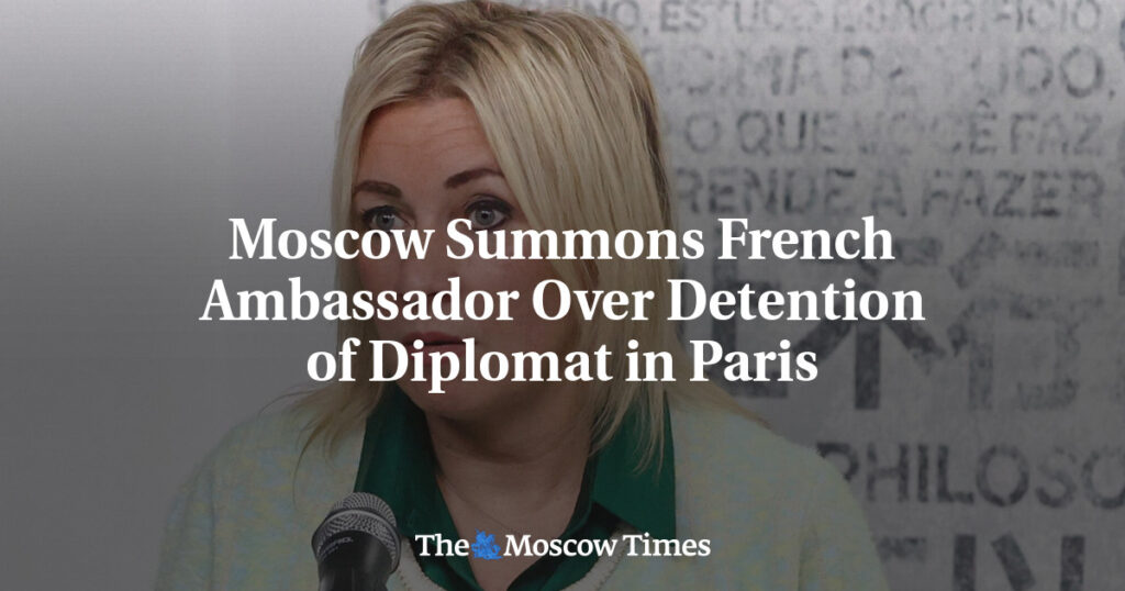 Москва вызвала французского посла из-за задержания дипломата в Париже Москва вызвала французского посла из-за задержания дипломата в Париже