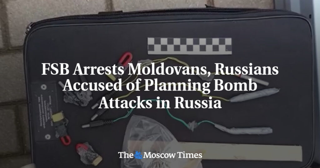 ФСБ арестовала молдаван и россиян, обвиняемых в подготовке взрывов в России ФСБ арестовала молдаван и россиян, обвиняемых в подготовке взрывов в России