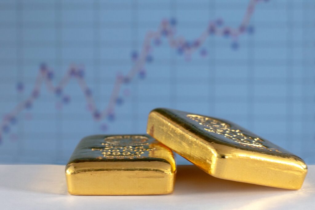 Взбитые слитки: Цены на золото вновь побили очередной исторический рекорд и никак не могут остановиться Взбитые слитки: Цены на золото вновь побили очередной исторический рекорд и никак не могут остановиться