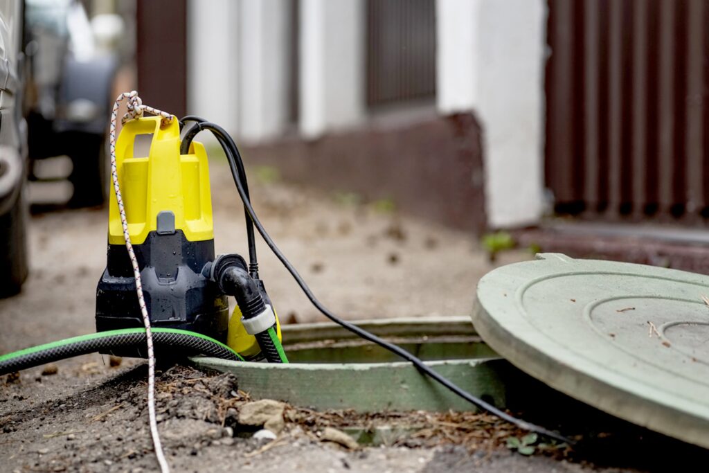 Суд обязал собственника участка перенести септик от границы соседа Суд обязал собственника участка перенести септик от границы соседа