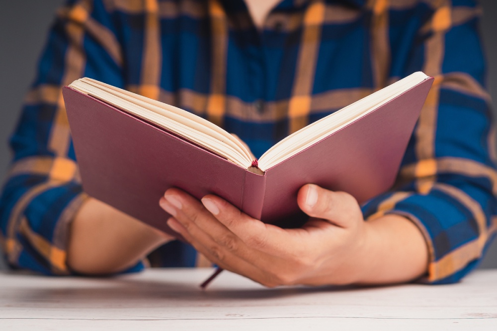 Книги в эпоху TikTok: как приучить себя больше читать Книги в эпоху TikTok: как приучить себя больше читать