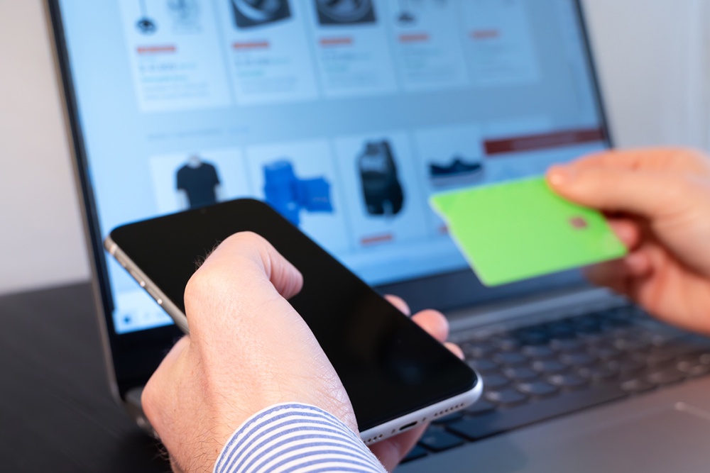 В ВШЭ рассказали, что чаще всего покупают через интернет жители городов и сел В ВШЭ рассказали, что чаще всего покупают через интернет жители городов и сел