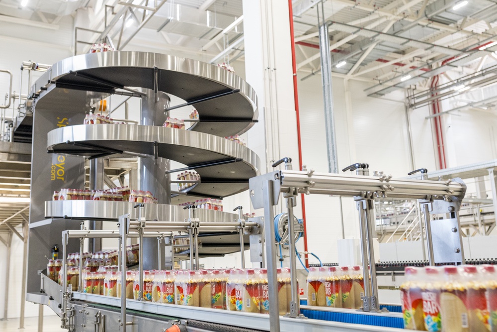 Под Воронежем открылся крупный отечественный завод по производству безалкогольных напитков Под Воронежем открылся крупный отечественный завод по производству безалкогольных напитков