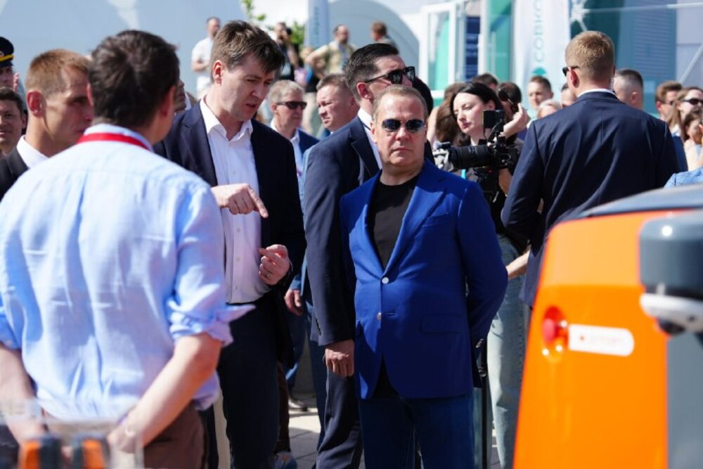 Технологическое лидерство, привлечение инвестиций и искусственный интеллект: чем запомнился первый день Startup Village 2025 Технологическое лидерство, привлечение инвестиций и искусственный интеллект: чем запомнился первый день Startup Village 2025