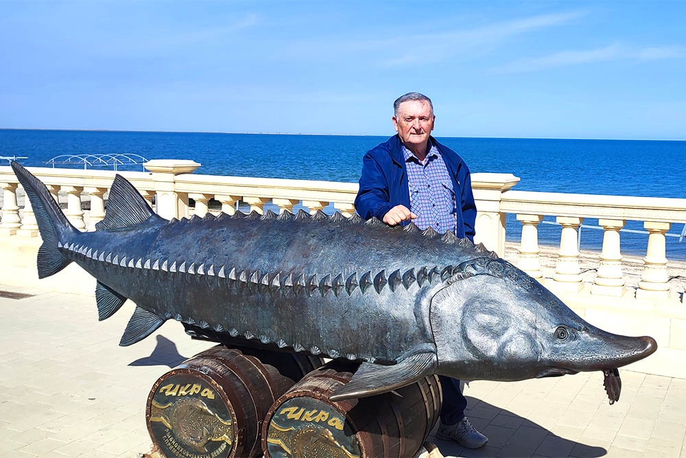 Не просто памятник. Зачем в Приморско-Ахтарске установили скульптуру гигантской белуги Не просто памятник. Зачем в Приморско-Ахтарске установили скульптуру гигантской белуги