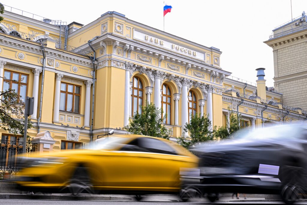 Экономисты поспорили о снижении ключевой ставки ЦБ на заседании 6 июня Экономисты поспорили о снижении ключевой ставки ЦБ на заседании 6 июня