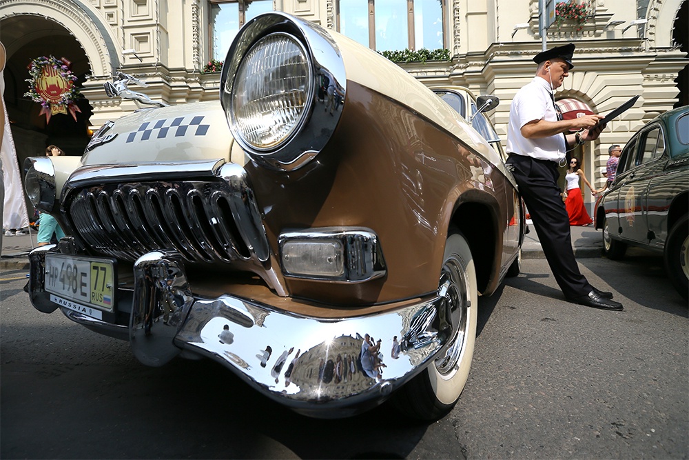 Роскошь, а не средство передвижения. Как новый закон о локализации такси повлияет на рынок Роскошь, а не средство передвижения. Как новый закон о локализации такси повлияет на рынок