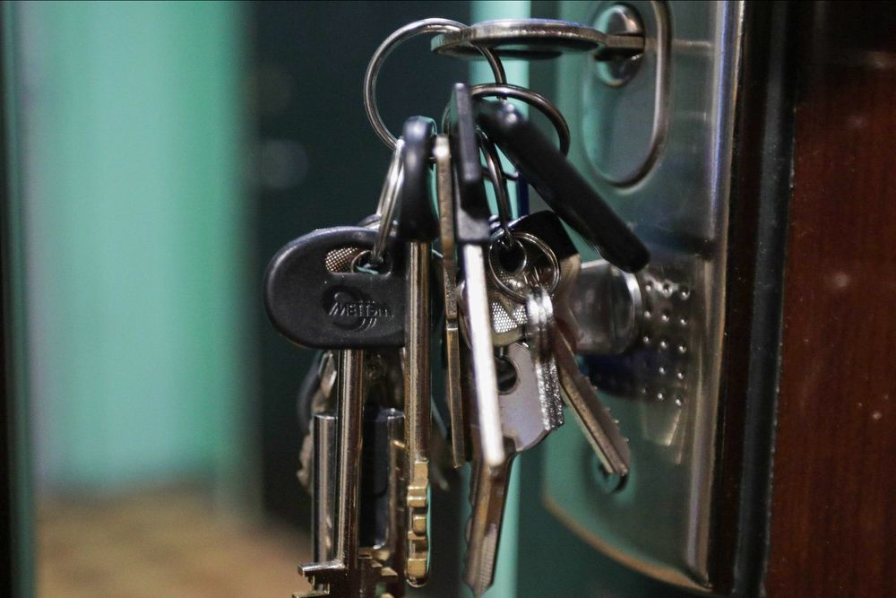 Новостройки или квартиры “с характером”: какое жилье выбирает российская молодежь Новостройки или квартиры “с характером”: какое жилье выбирает российская молодежь