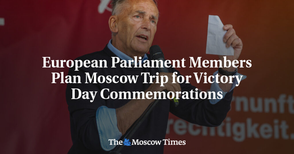 Члены Европарламента планируют поездку в Москву на празднование Дня Победы