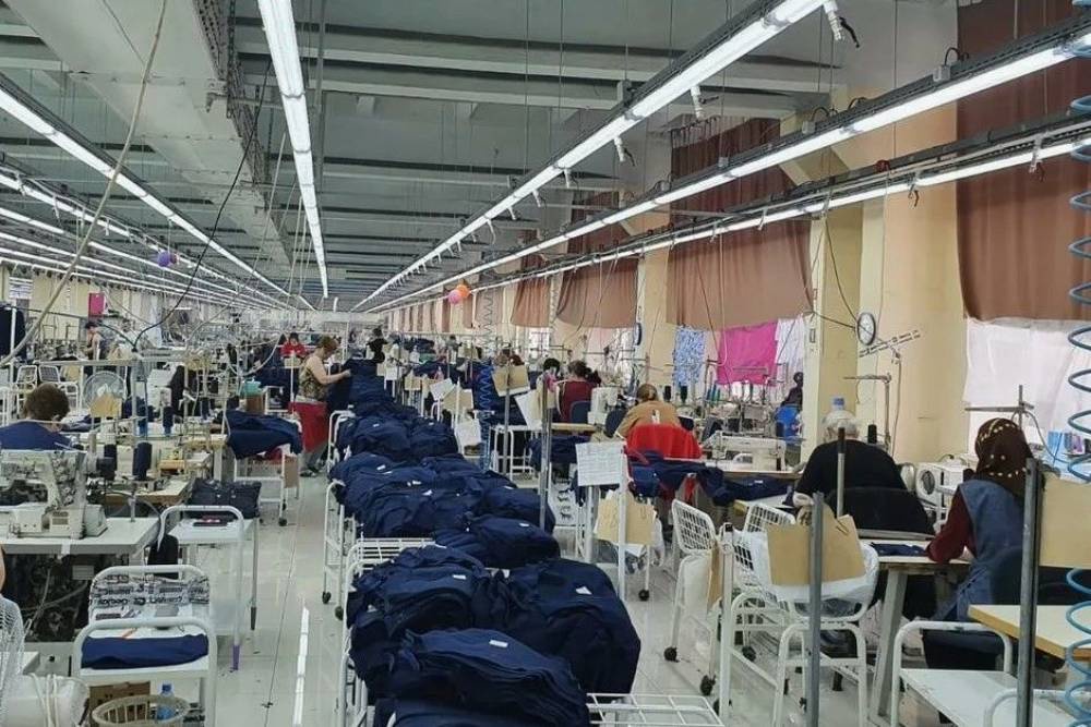 В Ростовской области сохранят две фабрики “Глория Джинс” В Ростовской области сохранят две фабрики “Глория Джинс”