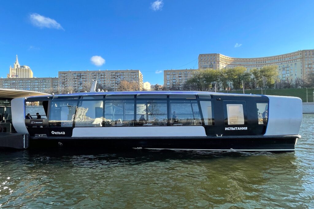 На речном транспорте Москвы заработали летние тарифы На речном транспорте Москвы заработали летние тарифы