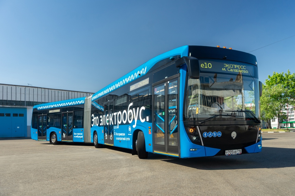 Почти 19 метров в длину: Новый электробус-гармошку тестируют в Москве Почти 19 метров в длину: Новый электробус-гармошку тестируют в Москве