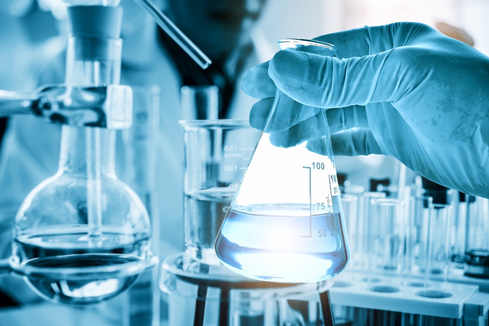 Сенаторы одобрили полный запрет на розничную продажу метилового спирта Сенаторы одобрили полный запрет на розничную продажу метилового спирта