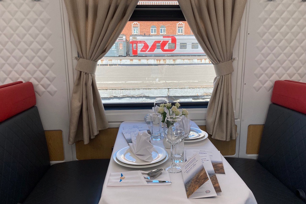 РЖД открыли продажу билетов на круизный поезд “К виноградникам у моря” РЖД открыли продажу билетов на круизный поезд “К виноградникам у моря”