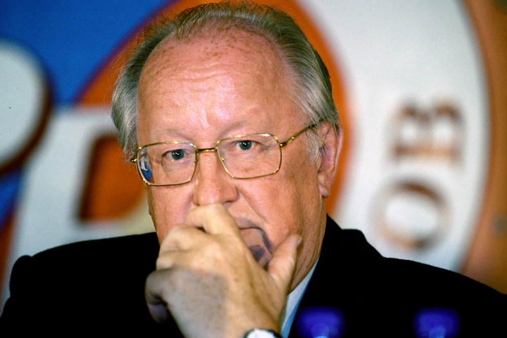 Банкир эпохи перемен: Чем был известен бывший глава ЦБ Виктор Геращенко Банкир эпохи перемен: Чем был известен бывший глава ЦБ Виктор Геращенко