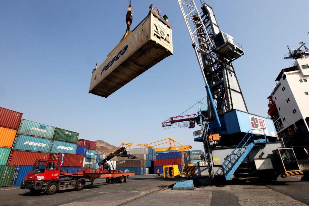 ЕС рассматривает введение торгового эмбарго против РФ. Чем это может обернуться для обеих сторон