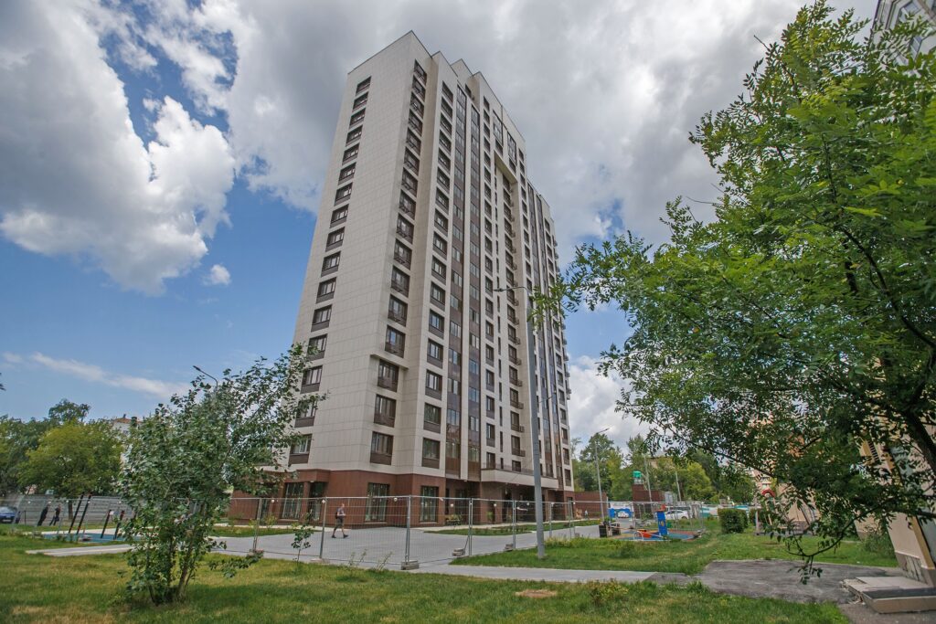 Что происходит с ценами на новостройки в Москве? Аналитики заметили снижение, но причина – в дешевых лотах Что происходит с ценами на новостройки в Москве? Аналитики заметили снижение, но причина – в дешевых лотах