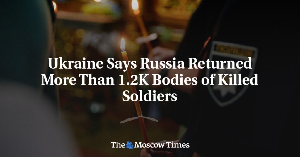Украина заявила, что Россия вернула более 1,2 тысячи тел погибших солдат Украина заявила, что Россия вернула более 1,2 тысячи тел погибших солдат