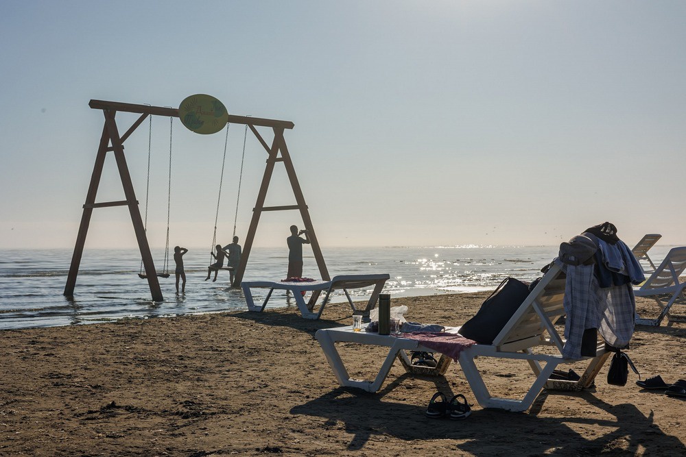 На Каспийском побережье Дагестана в этом году отдохнут более 2 млн туристов На Каспийском побережье Дагестана в этом году отдохнут более 2 млн туристов