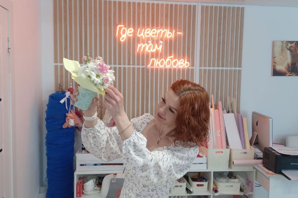 Сотрудница прокуратуры оставила службу, чтобы начать цветочный бизнес Сотрудница прокуратуры оставила службу, чтобы начать цветочный бизнес