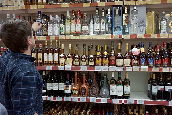 Импорт вина в Россию упал более чем вдвое. Какие напитки будем пить? Импорт вина в Россию упал более чем вдвое. Какие напитки будем пить?