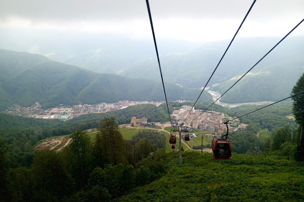 Горы впечатлений: Как туристы провели праздничные выходные на высоте в Сочи