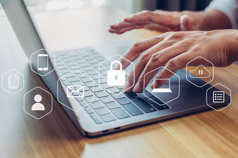 С 1 июля персональные данные россиян нельзя будет хранить за рубежом С 1 июля персональные данные россиян нельзя будет хранить за рубежом