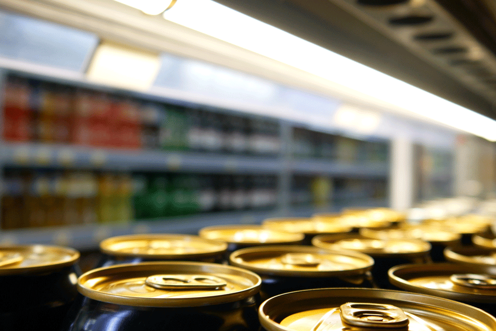 Путин ввел штрафы за продажу энергетиков несовершеннолетним Путин ввел штрафы за продажу энергетиков несовершеннолетним