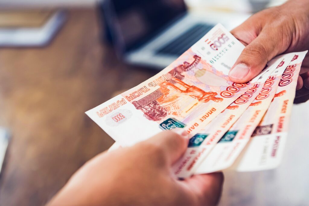 Финансист Илья Васильков: Ставка по вкладам опустится до 16-17% к концу года Финансист Илья Васильков: Ставка по вкладам опустится до 16-17% к концу года