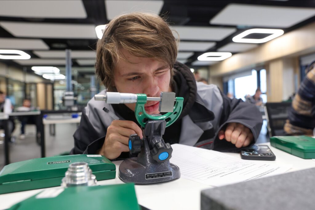 Кабмин дополнительно поддержал технопарки в Москве, Башкирии и Татарстане Кабмин дополнительно поддержал технопарки в Москве, Башкирии и Татарстане