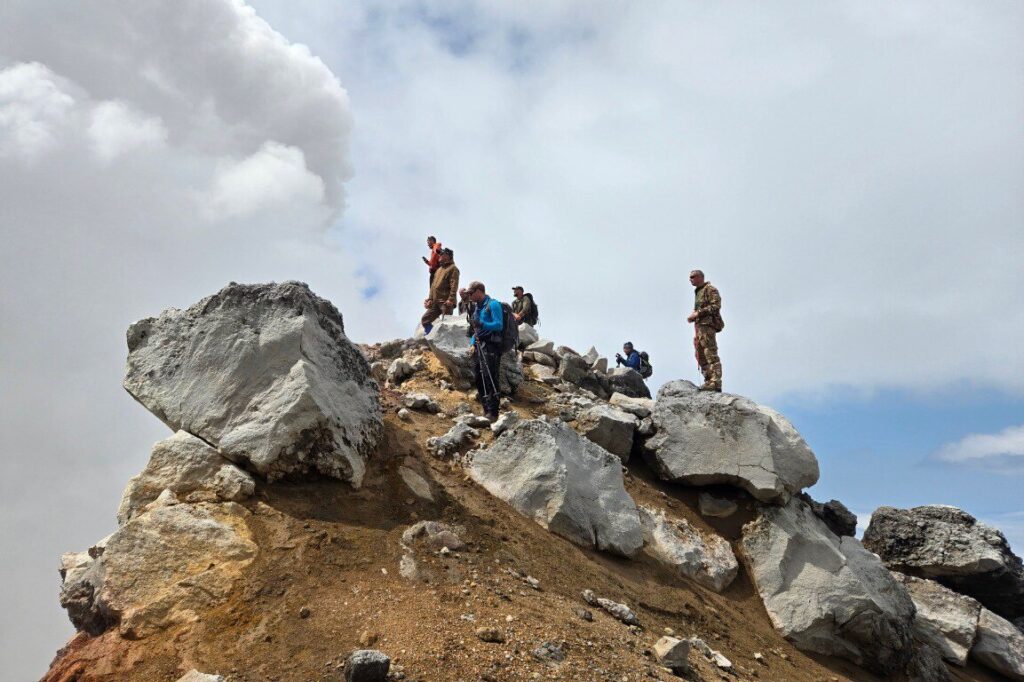 На Камчатке специалисты с помощью БПЛА разведали турмаршрут на вулкан Мутновский На Камчатке специалисты с помощью БПЛА разведали турмаршрут на вулкан Мутновский