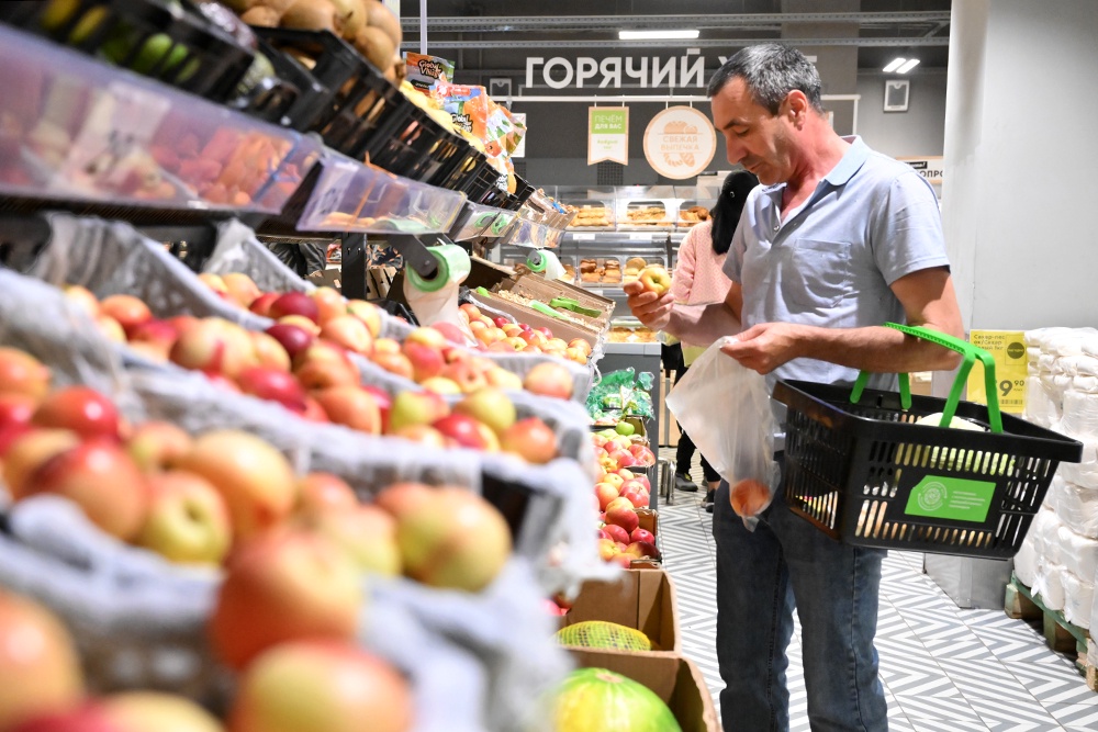 Потребление продуктов в России продолжает снижаться Потребление продуктов в России продолжает снижаться
