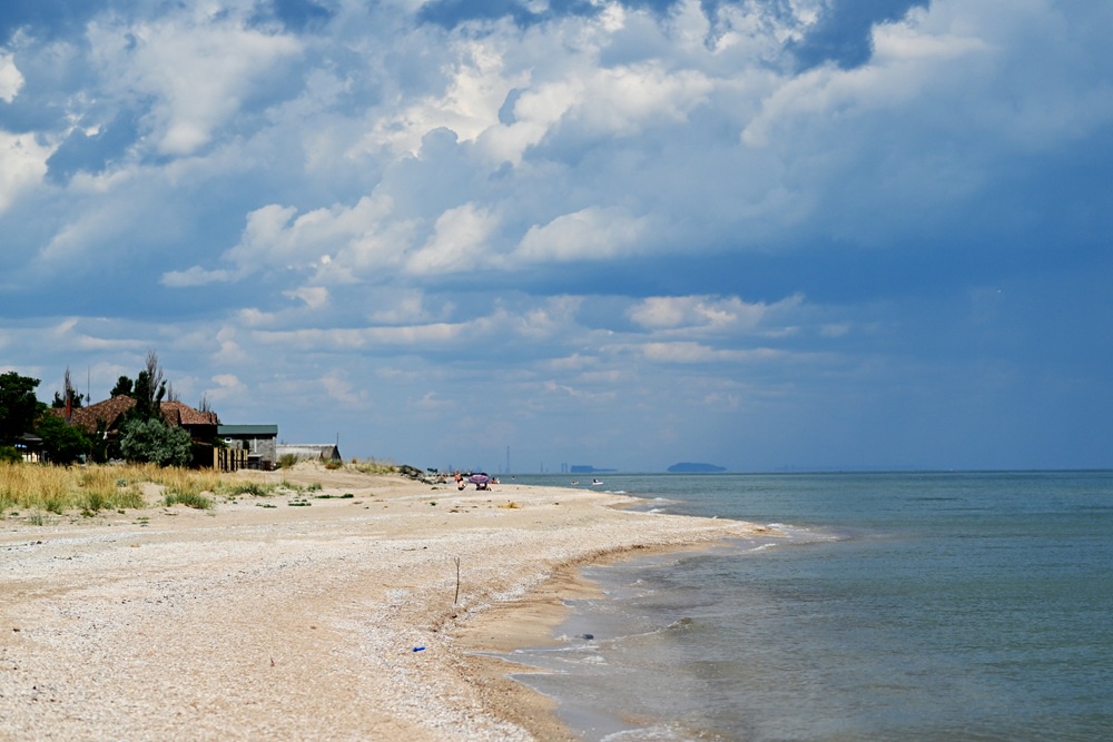 Эксперты назвали лучшие недорогие курорты Азовского моря Эксперты назвали лучшие недорогие курорты Азовского моря