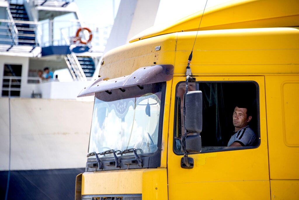 Транспортные документы станут электронными с сентября 2026 года Транспортные документы станут электронными с сентября 2026 года