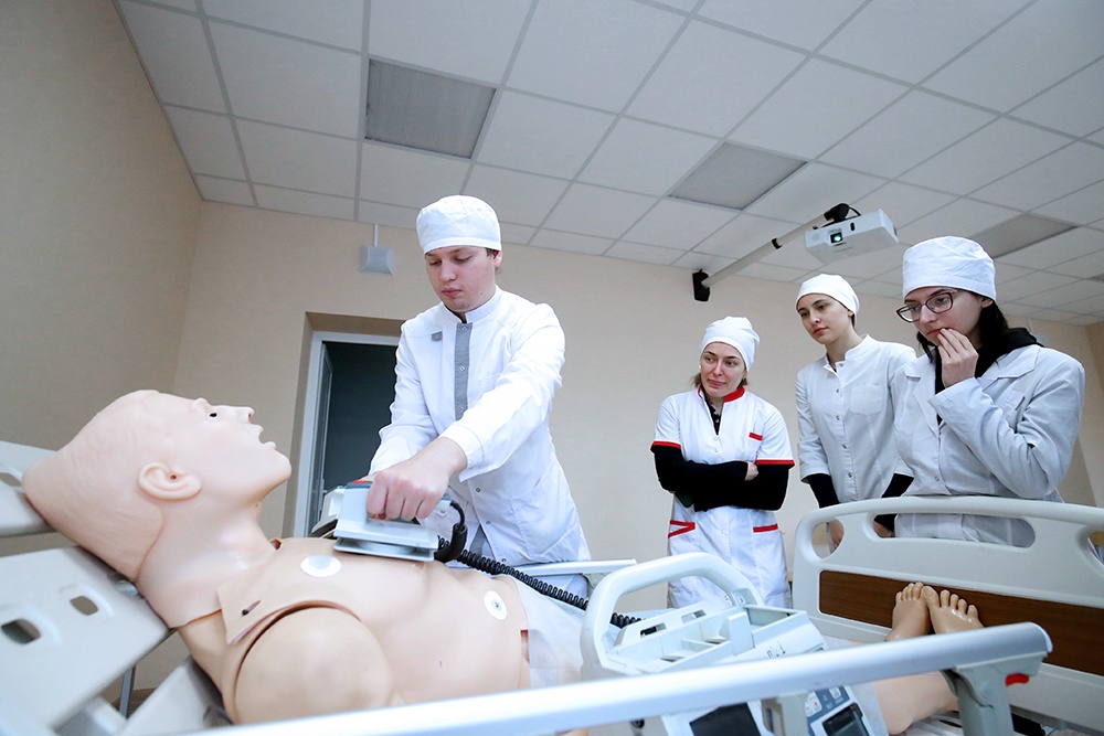 Выпускники-бюджетники медвузов должны будут три года работать в госучреждениях Выпускники-бюджетники медвузов должны будут три года работать в госучреждениях