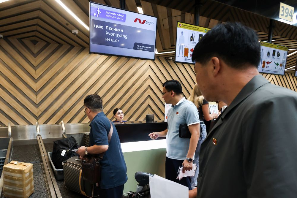 В Пхеньян прибыл первый прямой авиарейс из Москвы, полет занял восемь часов В Пхеньян прибыл первый прямой авиарейс из Москвы, полет занял восемь часов