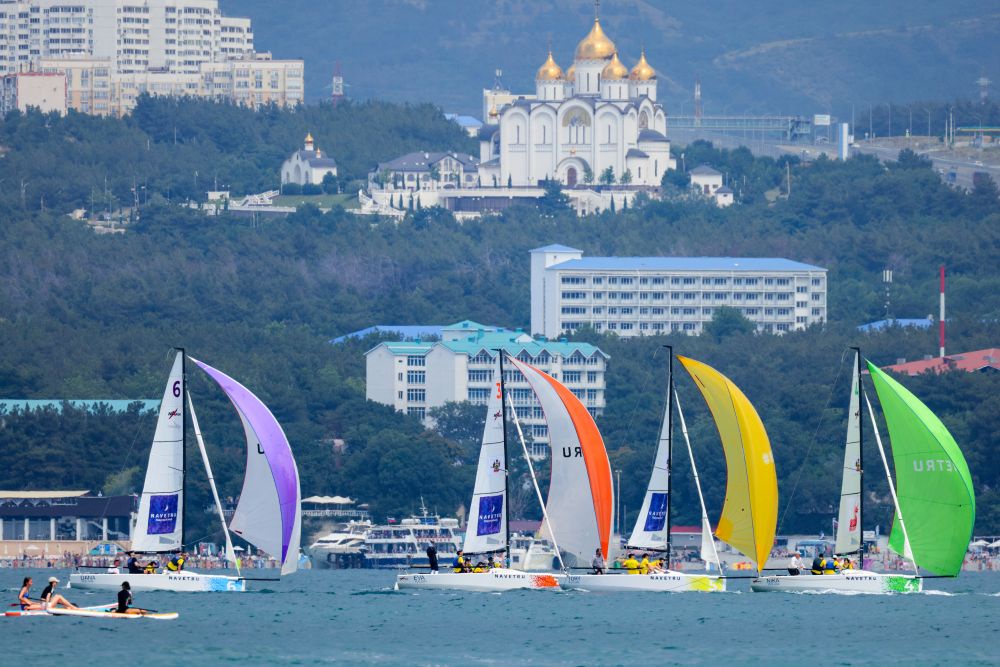 У туриста будет больше выбора: еще один рейс в Геленджик и вкусный путеводитель У туриста будет больше выбора: еще один рейс в Геленджик и вкусный путеводитель