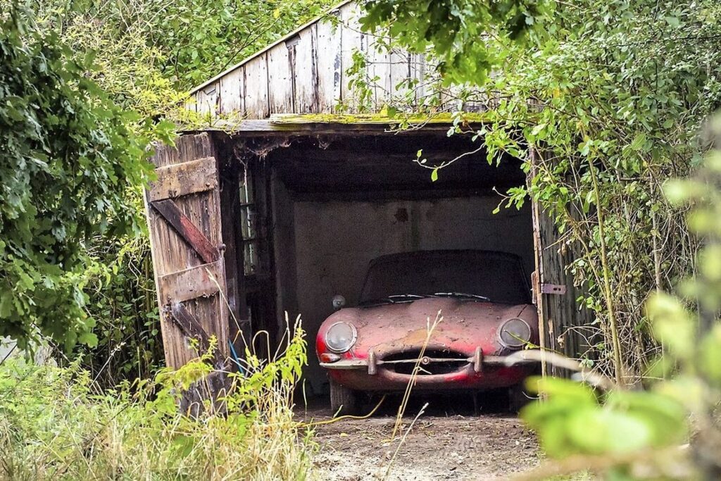 Суд разрешил не сносить гараж, который можно отремонтировать Суд разрешил не сносить гараж, который можно отремонтировать