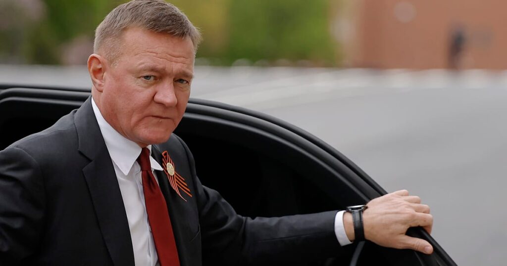 Уволенный Путиным российский министр покончил с собой, сообщают власти Уволенный Путиным российский министр покончил с собой, сообщают власти