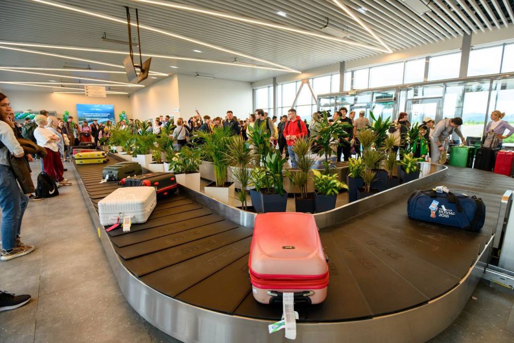 В аэропорту Горно-Алтайска открылся новый терминал прилета для пассажиров В аэропорту Горно-Алтайска открылся новый терминал прилета для пассажиров