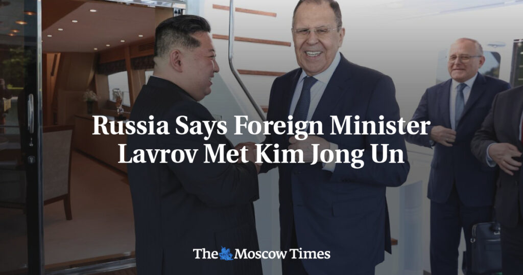 Россия сообщает, что министр иностранных дел Лавров встретился с Ким Чен Ыном Россия сообщает, что министр иностранных дел Лавров встретился с Ким Чен Ыном