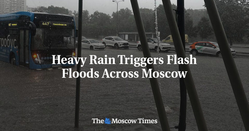 Ливни вызвали внезапные наводнения в Москве