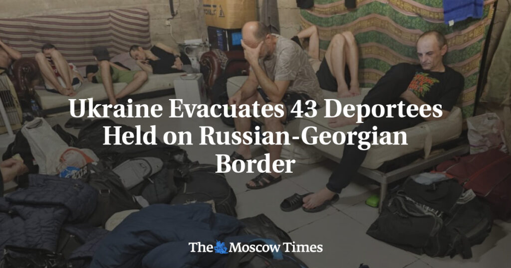 Украина эвакуирует 43 депортированных, удерживаемых на российско-грузинской границе Украина эвакуирует 43 депортированных, удерживаемых на российско-грузинской границе