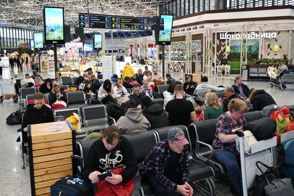В аэропорту Сочи организовали более трех тысяч посадочных мест для пассажиров В аэропорту Сочи организовали более трех тысяч посадочных мест для пассажиров