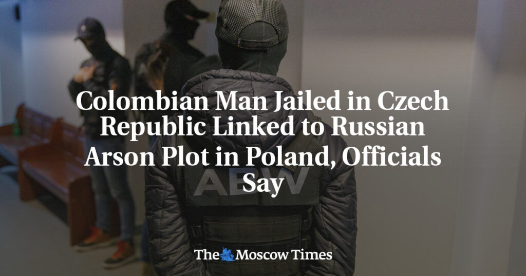 Колумбийца, арестованного в Чехии, связали с российским поджогом в Польше, заявляют официальные лица Колумбийца, арестованного в Чехии, связали с российским поджогом в Польше, заявляют официальные лица