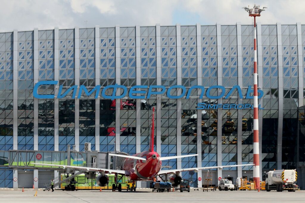 Глава Крыма заявил о готовности восстановления авиасообщения в регионе Глава Крыма заявил о готовности восстановления авиасообщения в регионе