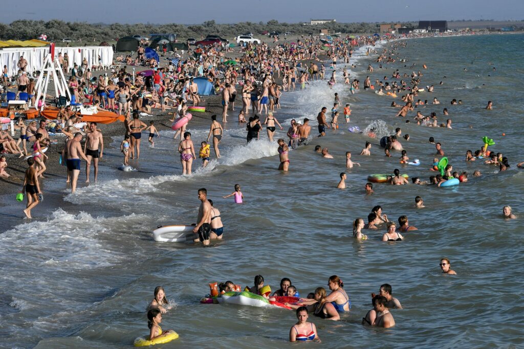 Аксенов сообщил о значительном приросте турпотока в Крым Аксенов сообщил о значительном приросте турпотока в Крым