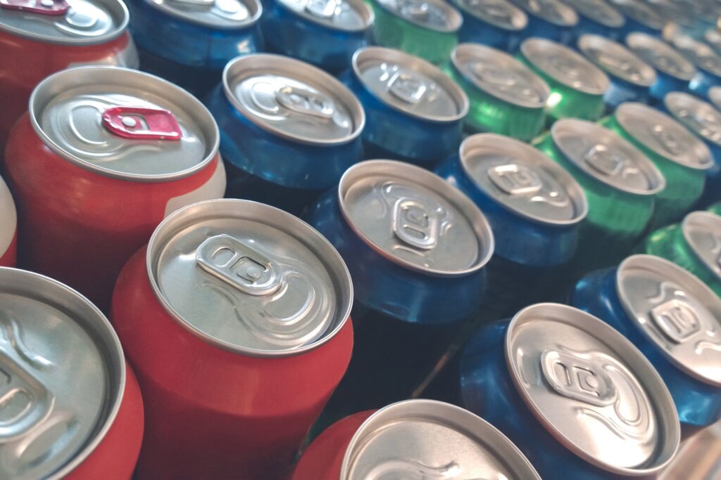 Авторов рекламы обяжут предупреждать о вреде энергетиков Авторов рекламы обяжут предупреждать о вреде энергетиков